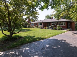 2720 Lamont Rd, Louisville, KY 40205