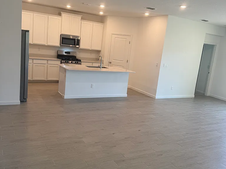 89 Candlestick Cir — Photo 3