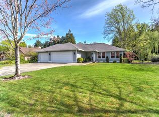 316 Countryside Dr, Santa Rosa, CA 95401