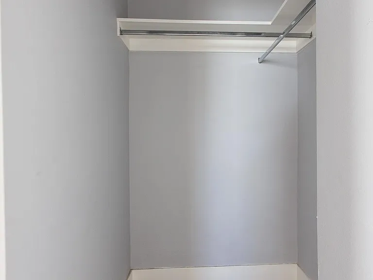 1222 N Kenmore Ave #8 — Photo 19