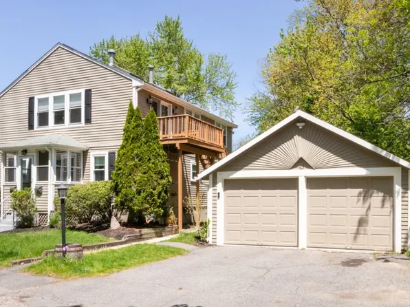 10 D St #2, Natick, MA 01760