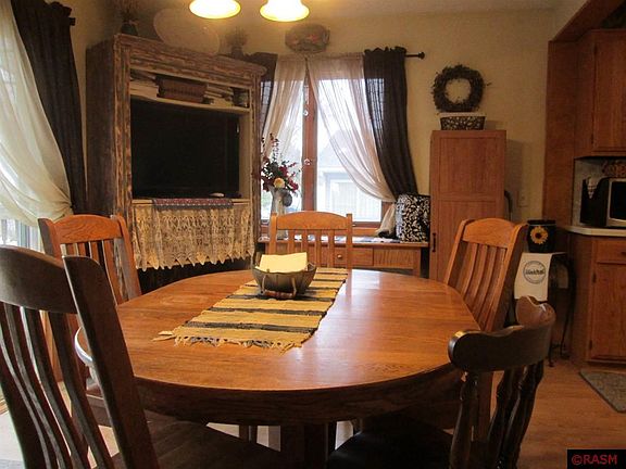4th image of 415 Tiell Dr