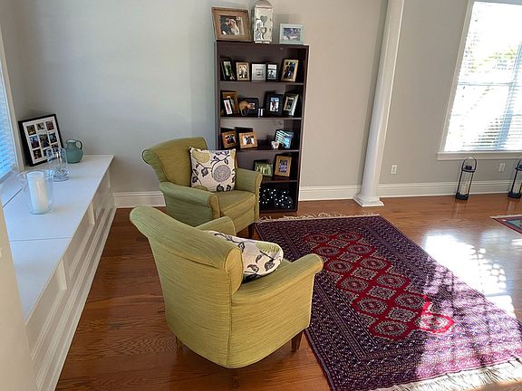 4th image of 4016 Southernwood Ct