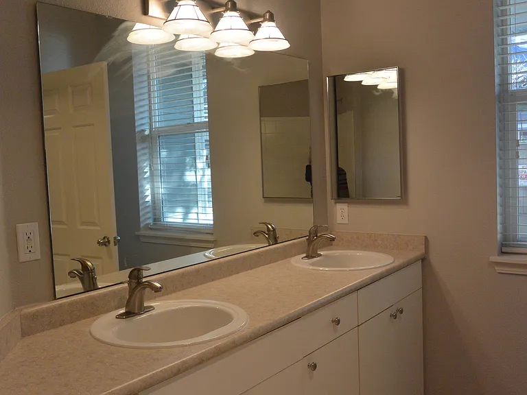 1830 SE Cutter Ln — Photo 12