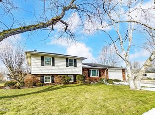 1203 Dickman Ave, Delphos, OH 45833