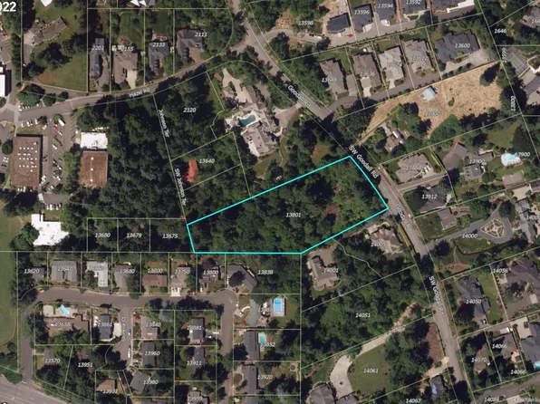 13801 Goodall Rd, Lake Oswego, OR 97034