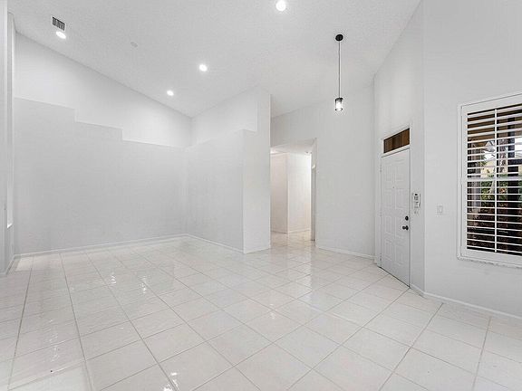 5th image of 8288 Horseshoe Bay Road