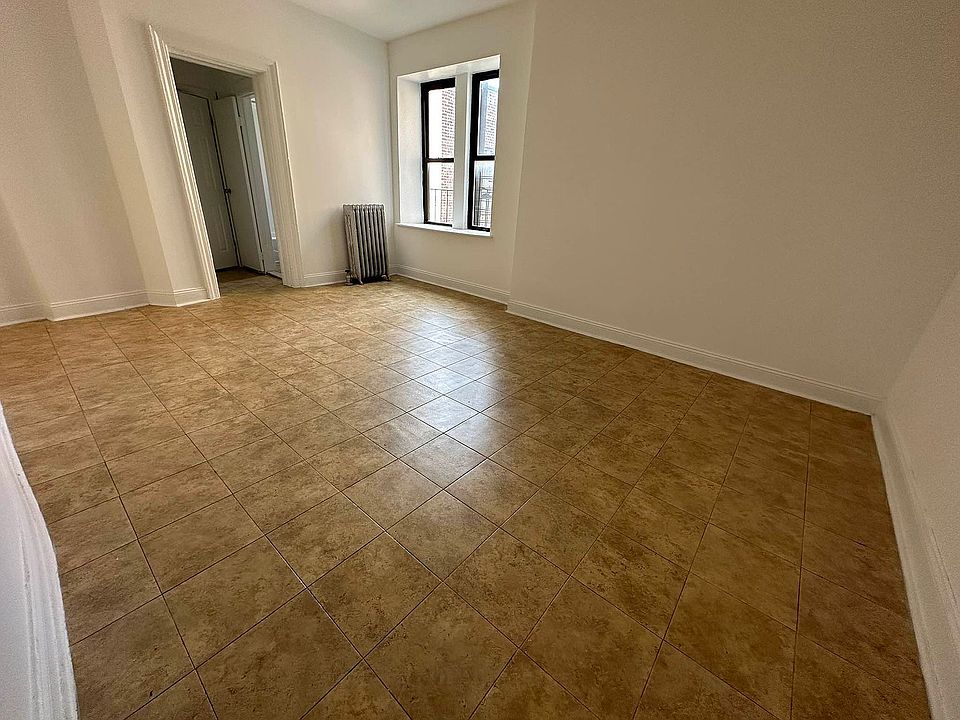 2nd image of 1565 Grand Concourse APT B3