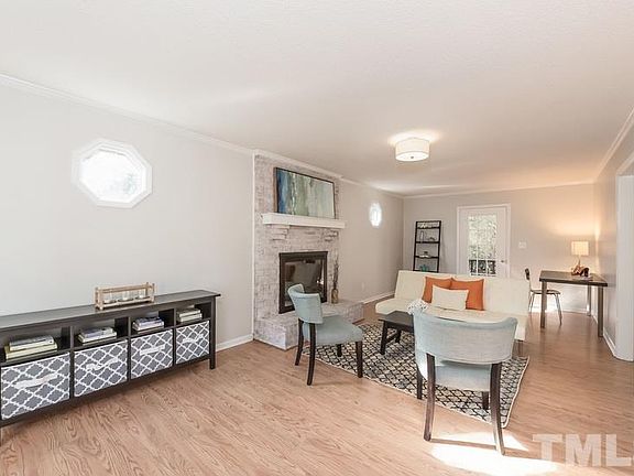 3rd image of 2208 Anthony Dr