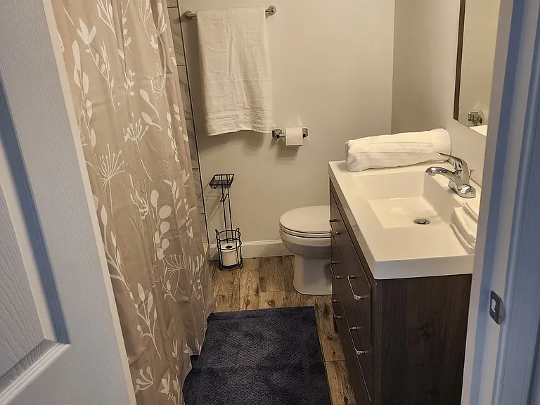 15 Girard St NE — Photo 16