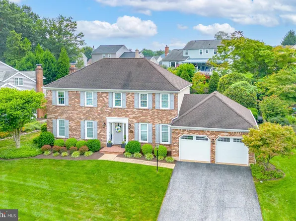 209 Barberry Dr, Wilmington, DE 19808