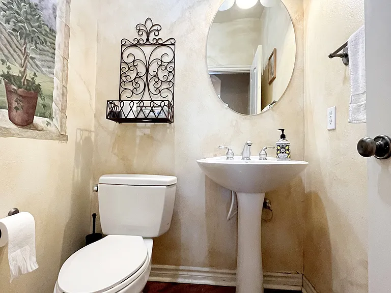12470 Sundance Ave — Photo 15