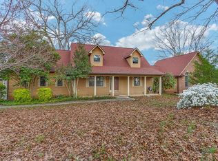 40 Ridings Rd, Campobello, SC 29322