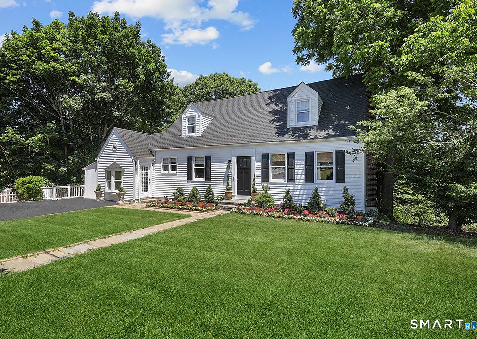 1st image of 24 Island Hill Avenue