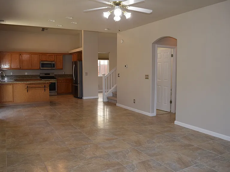1608 Poppy Cir — Photo 13