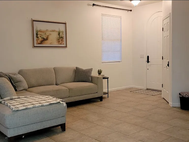 15257 W Old Oak Ln — Photo 16