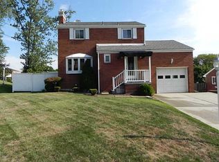 2512 Poinsettia Dr, White Oak, PA