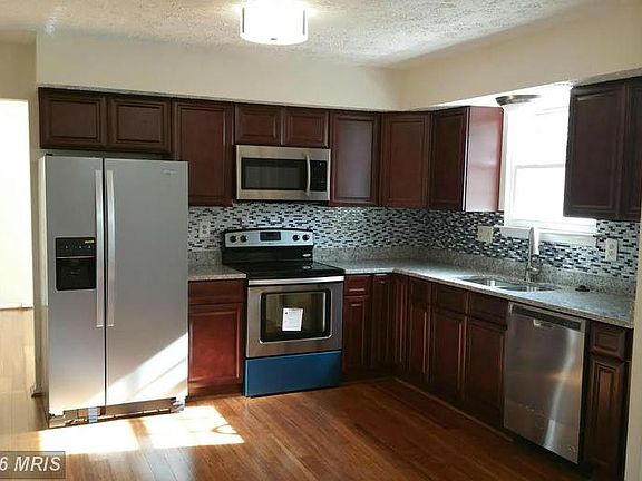 4th image of 12707 Hancock Ct