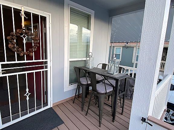Front porch right