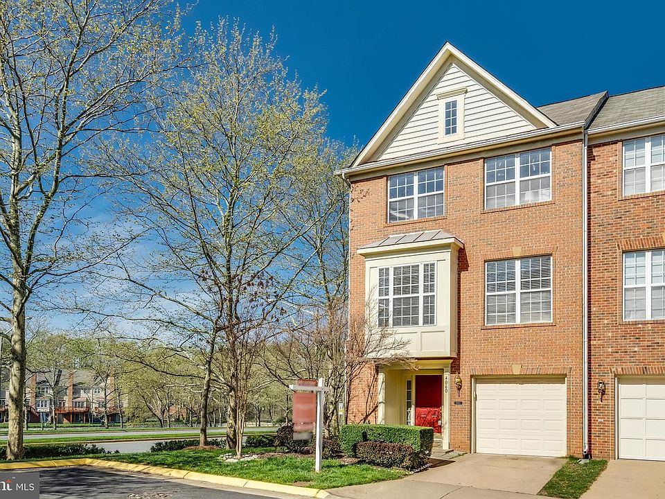 1st image of 4060 Glostonbury Way