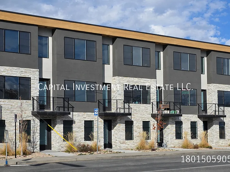 1689 S West Temple St #102 — Photo 2