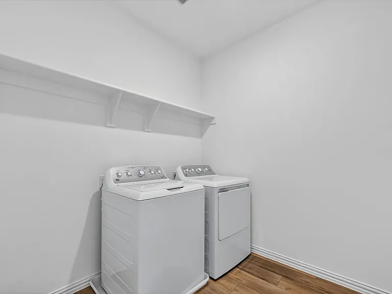 1183 Doris May Dr — Photo 18