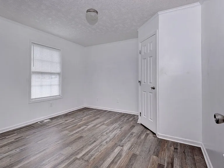 9431 Jenkins Ln — Photo 31