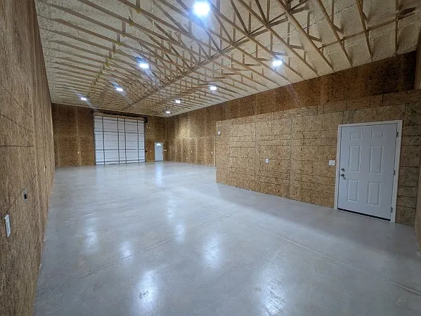 853 W Airport Rd