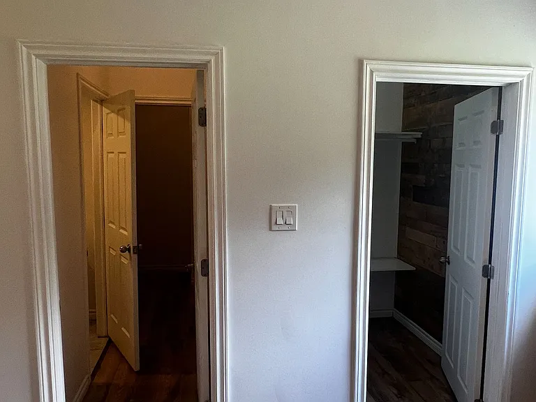 16632 York Durham Line #GARAGE — Photo 22