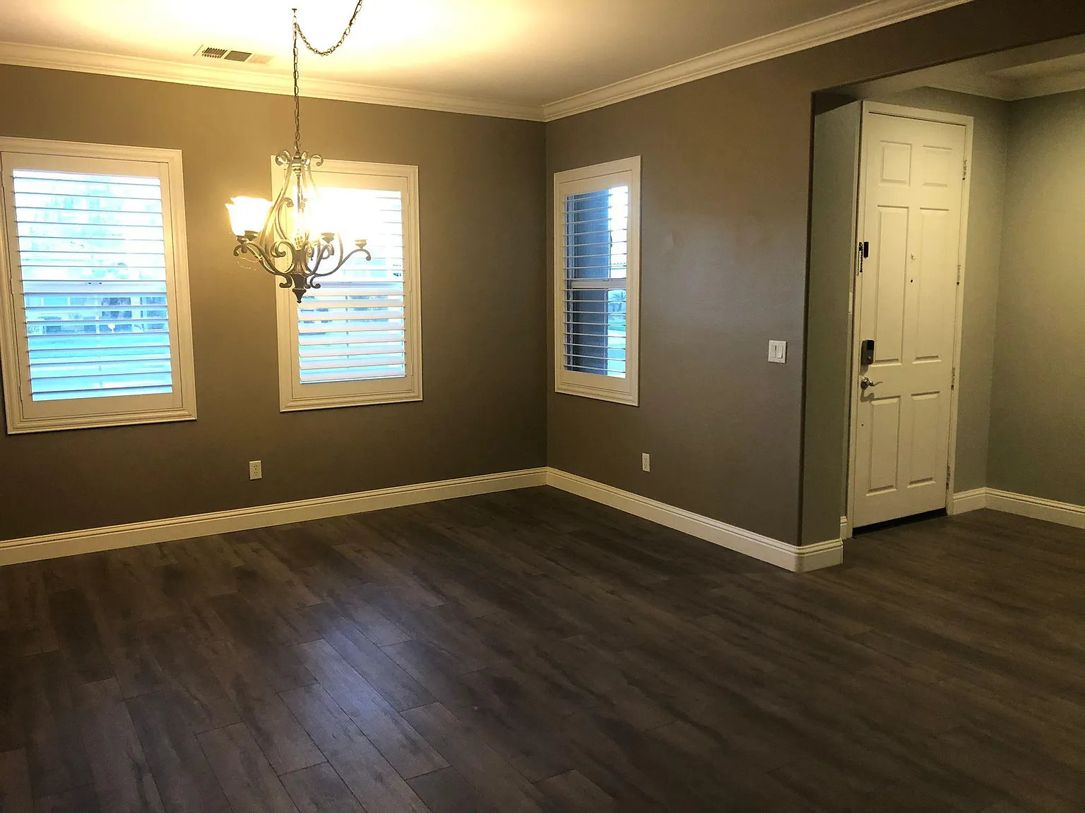 10305 Titanium St — Photo 3