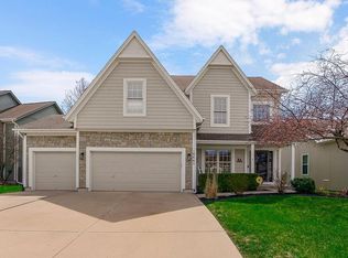 18447 W 154th Ter, Olathe, KS 66062