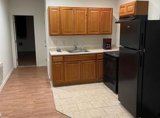 438 N Salford St APT 1, Philadelphia, PA 19151
