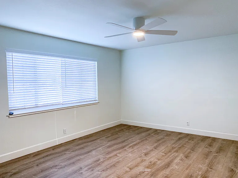 3697 Camden Ave — Photo 4