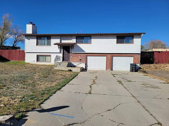 2nd image of 3449 Taft Way