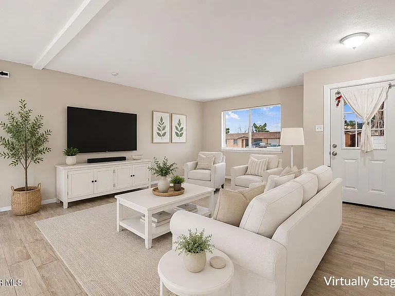 11524 Meadowbrook Dr — Photo 5