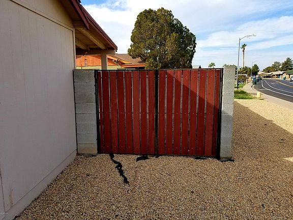 RV Gate