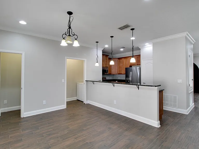 1761 Indiana Ave #F — Photo 9