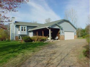 21200 Sycamore St NW, Oak Grove, MN 55011