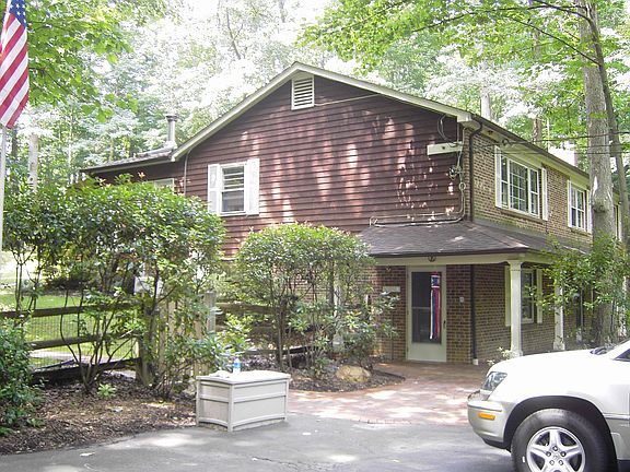 2nd image of 9253 Eljames Dr