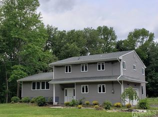 271 Mounts Mills Rd, Monroe Township, NJ 08831