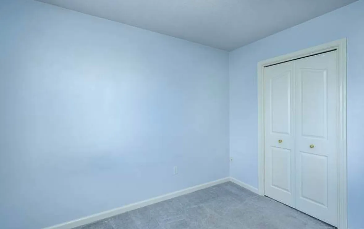 4 bed, 2.5 bath, 1450 sqft, $3,000 — Photo 4