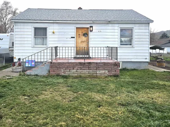 616 12th St, Clarkston, WA 99403