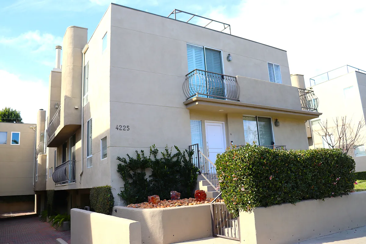 Building Photo - 4225 Tujunga Ave #A