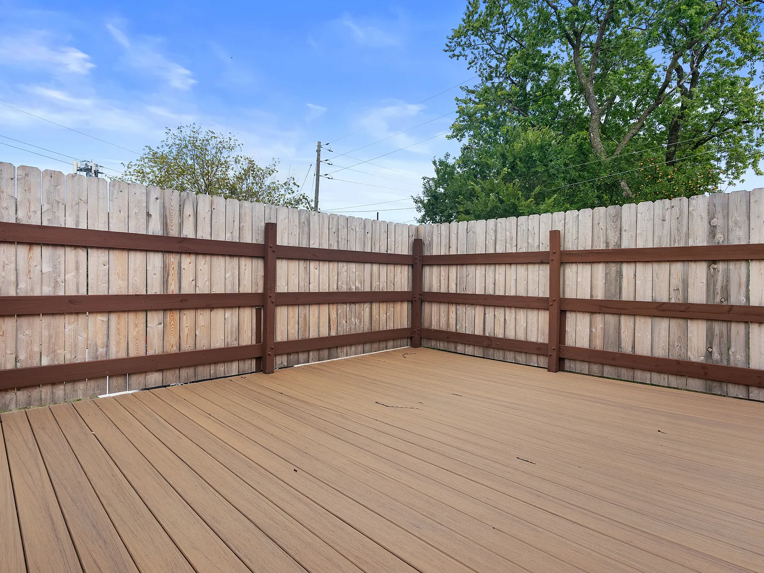 2 bed, 1000 sqft, $1,825 — Photo 3