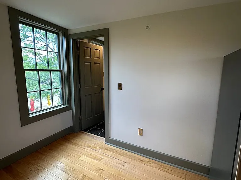 7 Washington St — Photo 11