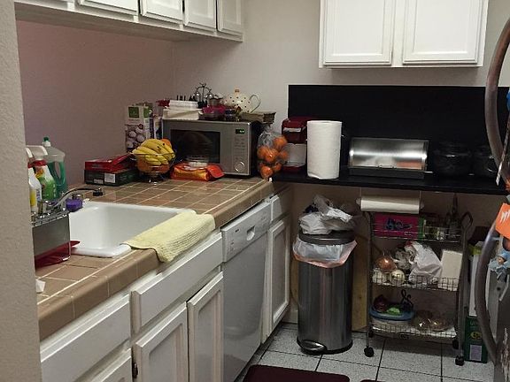 2nd image of 622 S Delaware St APT 7