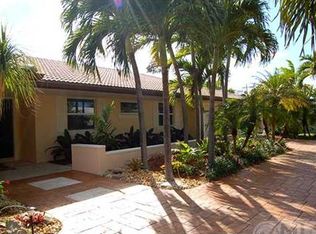 1161 Emerald Dr, Riviera Beach, FL 33404