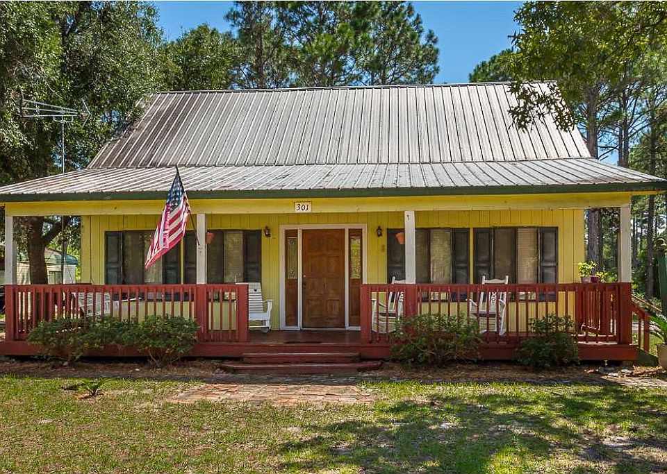 1st image of 301 Baywood Dr