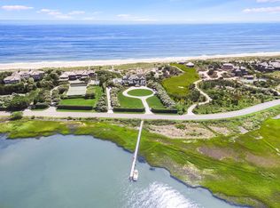 1050 Meadow Ln, Southampton, NY 11968