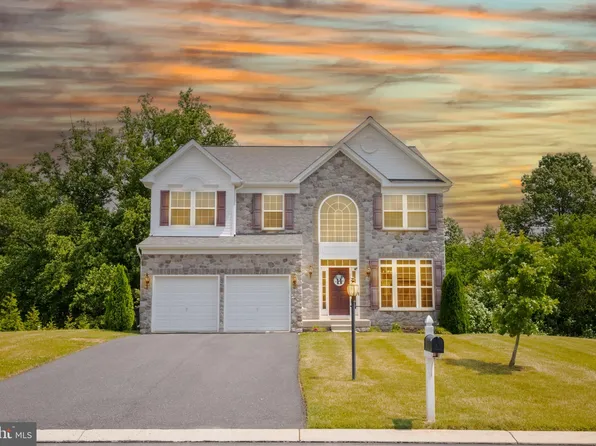 506 Misty Hill Dr, Delta, PA 17314